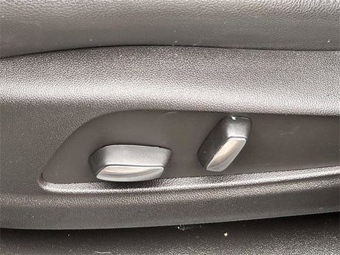 Used 2024 Cadillac XT6 Luxury w/ LPO, Floor Liner Package image 15