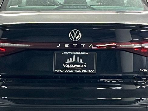 New 2026 Volkswagen Jetta SE image 32