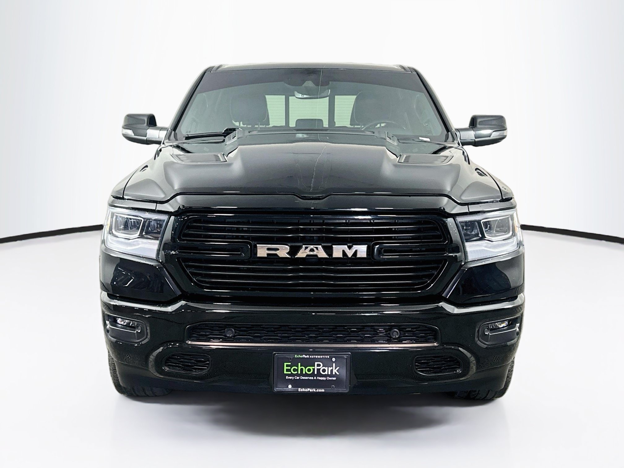 Used 2023 RAM 1500 Laramie AWD/4WD image 2