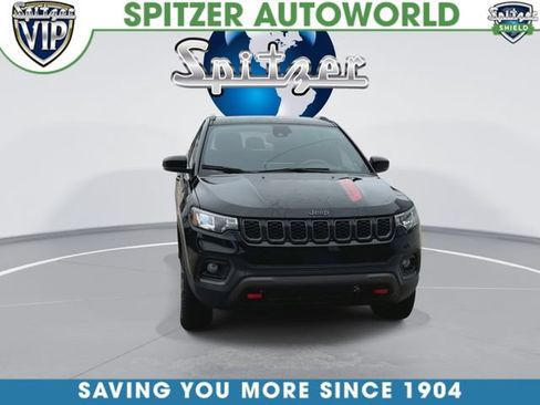 Used 2024 Jeep Compass Trailhawk AWD/4WD image 4