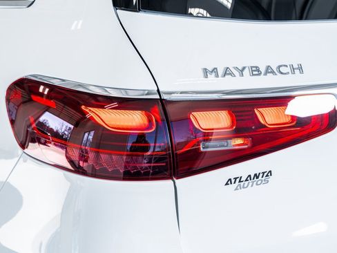 Used 2024 Mercedes-Benz Maybach GLS 600 4MATIC image 24