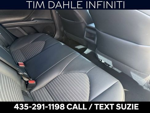 Used 2020 Toyota Camry SE image 16