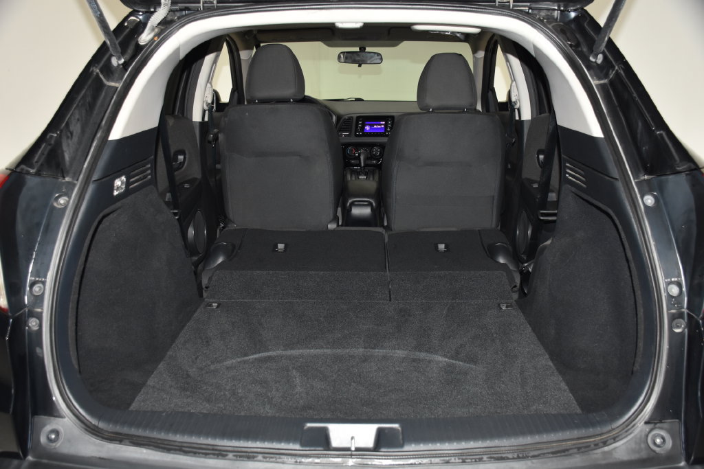 Used 2021 Honda HR-V LX image 28