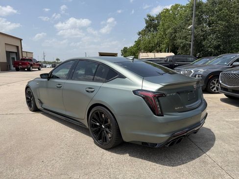 Used 2022 Cadillac CT5 V Blackwing w/ Driver Assist Package RWD image 3