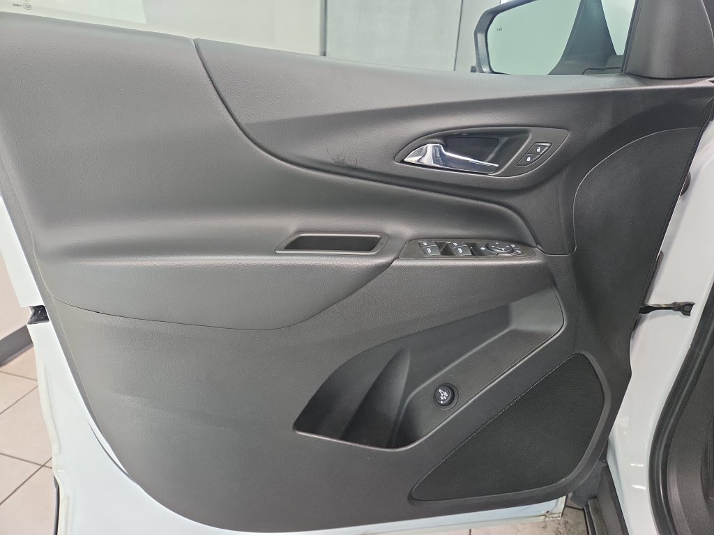 Used 2024 Chevrolet Equinox LT AWD/4WD image 30