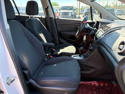 Used 2016 Chevrolet Trax LS w/ LPO, Protection Package AWD/4WD image 11