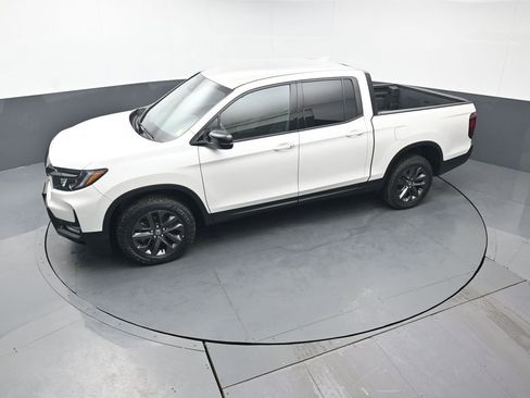 Certified 2023 Honda Ridgeline Sport image 40