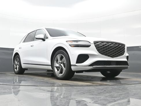 New 2026 Genesis GV70 2.5T Advanced image 11