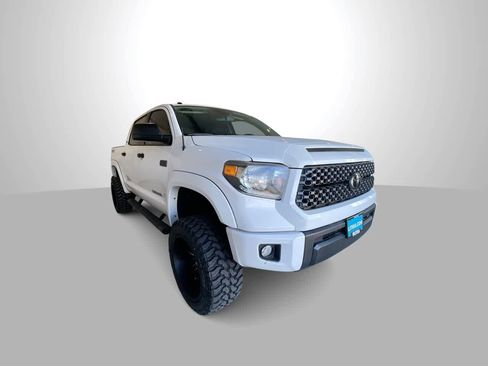 Used 2018 Toyota Tundra SR5 image 2