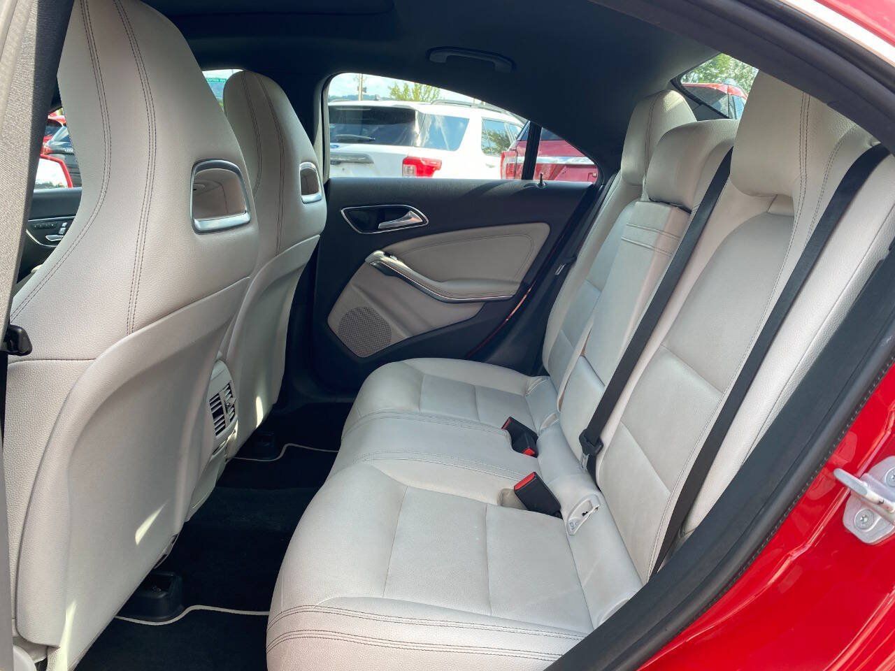 Used 2017 Mercedes-Benz CLA 250 image 22