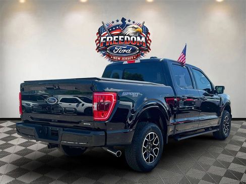 Used 2022 Ford F150 XLT w/ Equipment Group 302A High AWD/4WD image 4