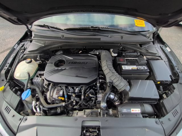Used 2020 Hyundai Veloster Turbo FWD image 27