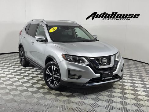 Used 2018 Nissan Rogue SL AWD/4WD image 1