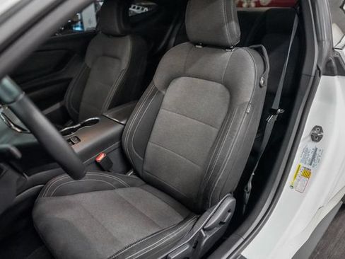 Used 2025 Ford Mustang Coupe RWD image 4