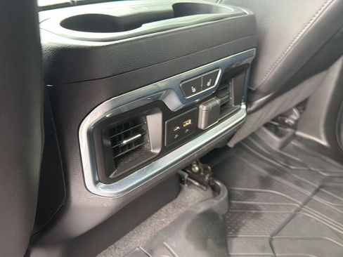 Used 2020 Chevrolet Silverado 1500 High Country w/ Z71 Off-Road Package AWD/4WD image 12