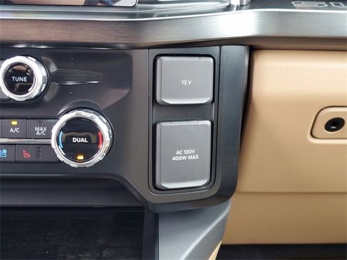 Used 2024 Ford F450 Lariat w/ Chrome Package image 25