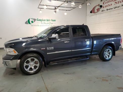 Used 2016 RAM 1500 Laramie w/ Convenience Group AWD/4WD image 3