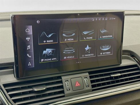 Used 2021 Audi Q5 e Prestige image 18