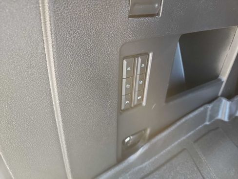 Used 2019 Ford Expedition Limited w/ Equipment Group 303A RWD image 36