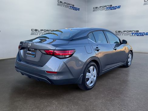 Used 2020 Nissan Sentra S image 5