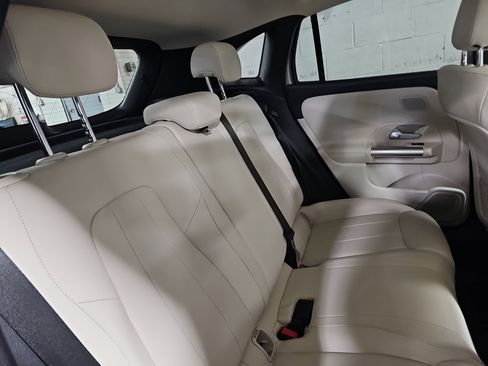 Certified 2025 Mercedes-Benz GLA 250 image 13