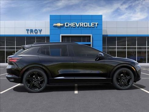New 2024 Chevrolet Equinox EV RS FWD image 7