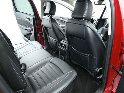 Used 2022 Ford Edge SEL w/ Convenience Package image 19