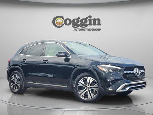Used 2025 Mercedes-Benz GLA 250 image 4