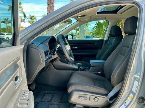 Used 2023 Honda CR-V EX image 8
