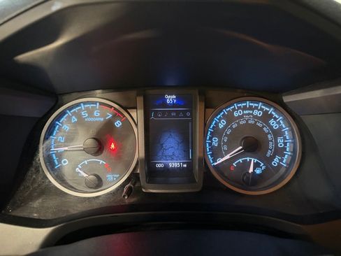 Used 2017 Toyota Tacoma TRD Sport w/ Tow Package image 13