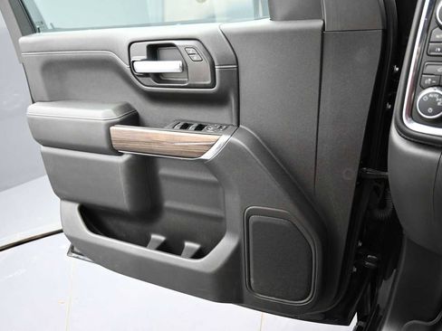 Used 2021 Chevrolet Silverado 1500 LT w/ Bed Protection Package AWD/4WD image 11