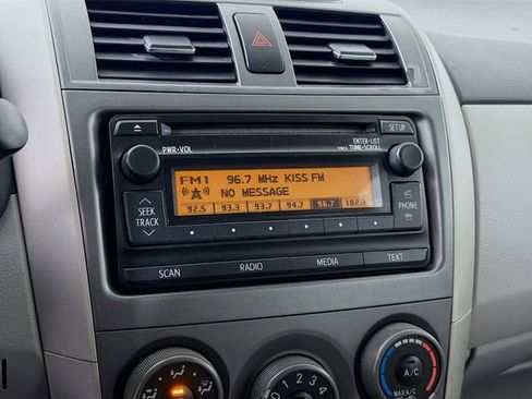 Used 2012 Toyota Corolla LE image 14