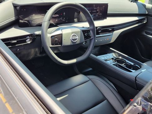 Used 2025 Nissan Murano SV FWD image 5