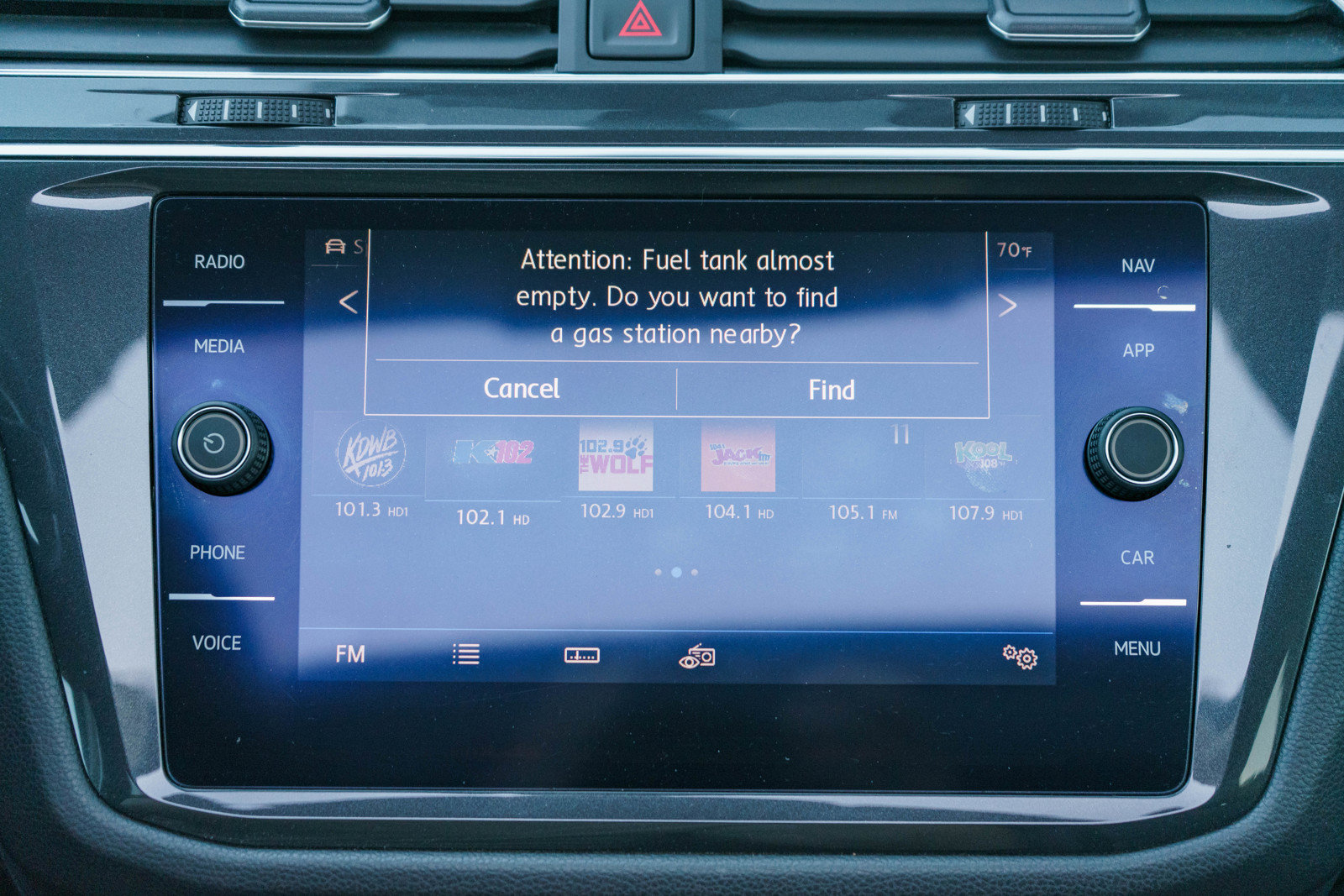 Used 2019 Volkswagen Tiguan SEL AWD/4WD image 15