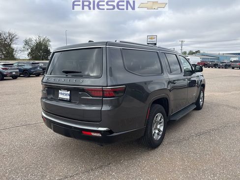 Used 2024 Jeep Wagoneer L 4WD image 5
