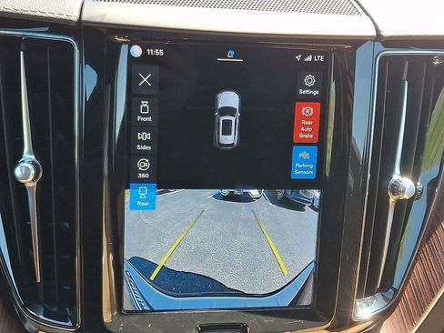 Certified 2023 Volvo XC60 B5 Ultimate w/ Climate Package AWD/4WD image 20