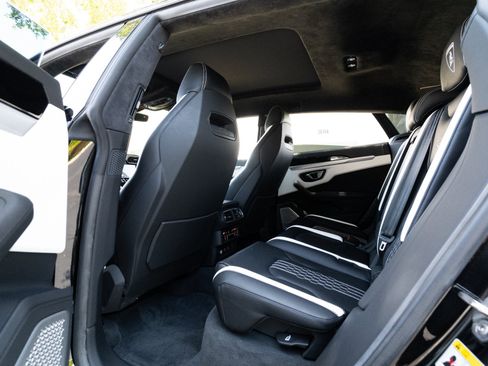 Used 2023 Lamborghini Urus S AWD/4WD image 83