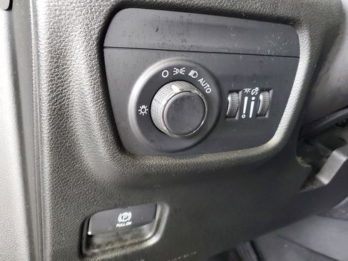 Used 2023 Jeep Grand Cherokee Altitude AWD/4WD image 22