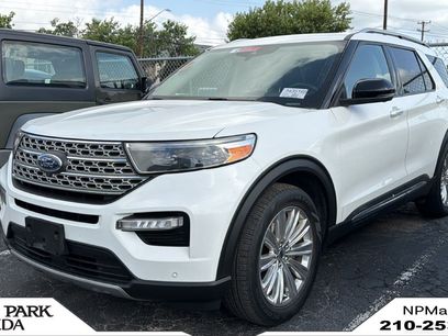 Used 2023 Ford Explorer Limited w/ Limited Technology Package