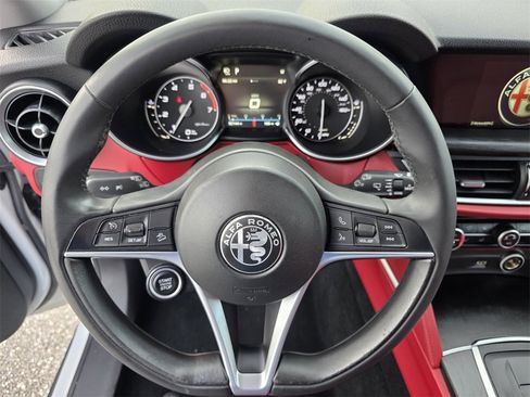 Used 2019 Alfa Romeo Stelvio w/ Nero Edizione image 18
