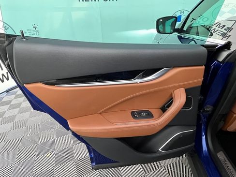 Used 2022 Maserati Levante GT image 28
