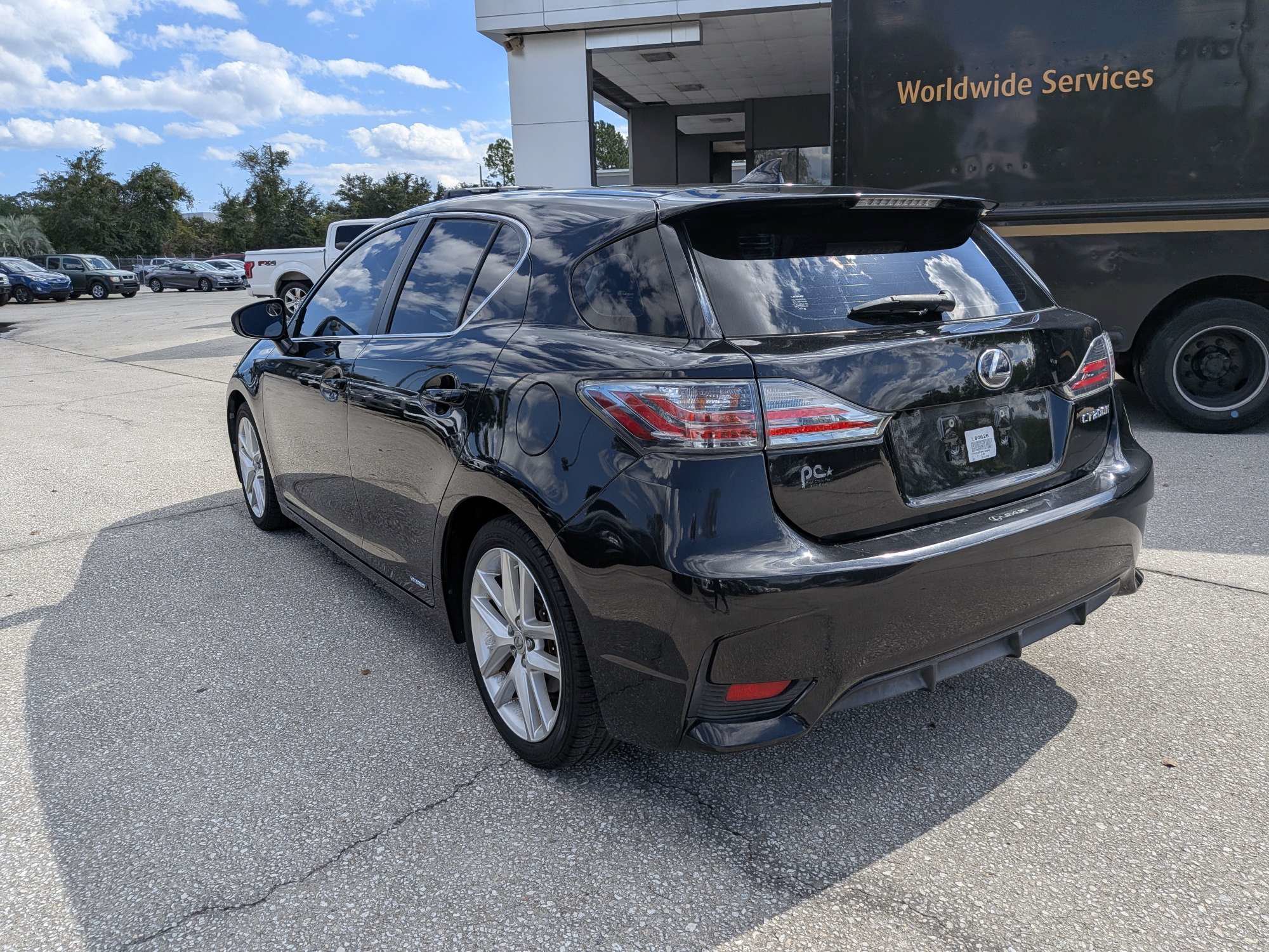 Used 2017 Lexus CT 200h w/ Accessory Package 2 FWD image 6