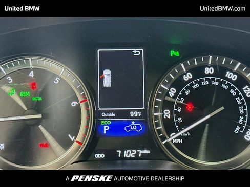 Used 2021 Lexus LX 570 4WD w/ Luxury Package image 7