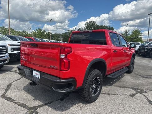 New 2025 Chevrolet Silverado 1500 ZR2 image 3
