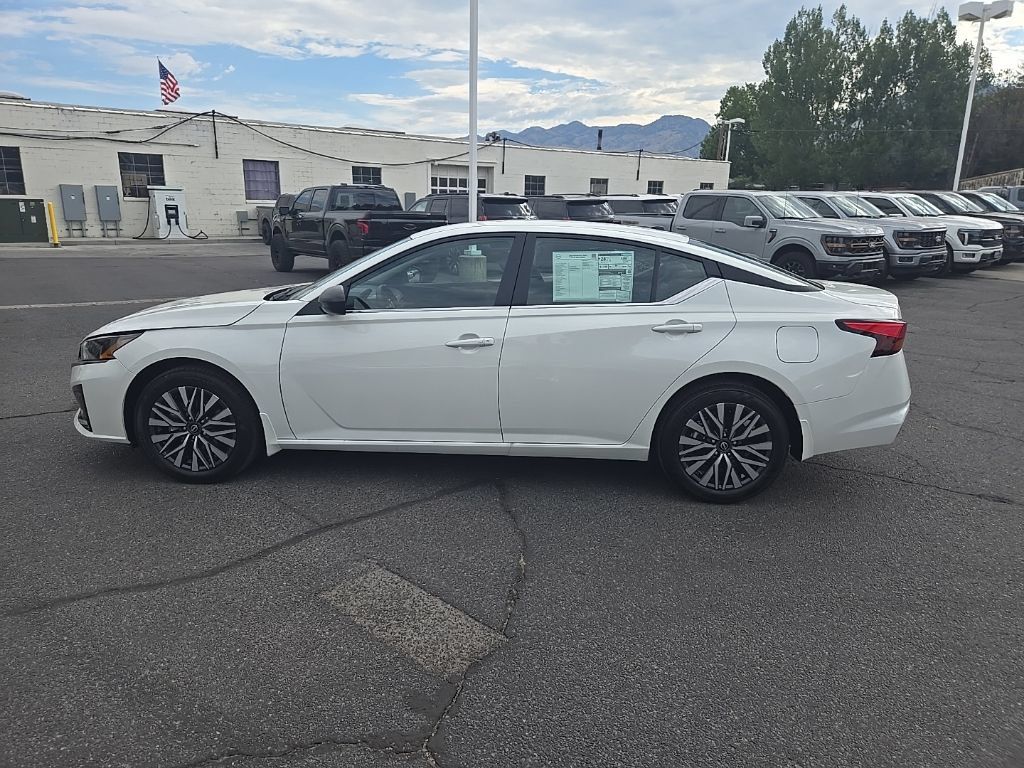 New 2026 Nissan Altima 2.5 SV AWD/4WD image 8