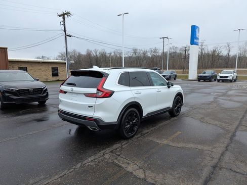 Certified 2023 Honda CR-V Sport Touring image 3