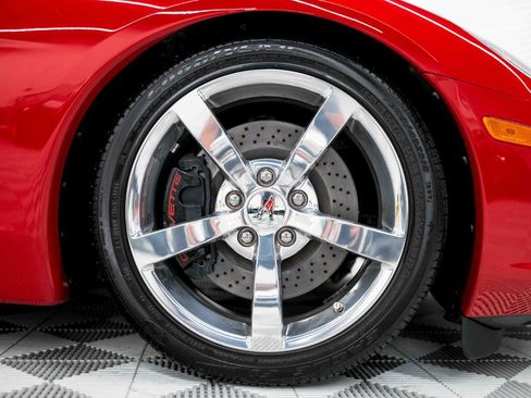 Used 2009 Chevrolet Corvette Coupe w/ Z51 Performance Package RWD image 40