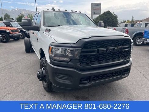Used 2023 RAM 3500 Tradesman w/ Max Tow Package AWD/4WD image 14