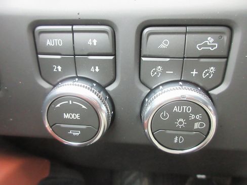 New 2026 GMC Sierra 2500 Denali Ultimate image 18