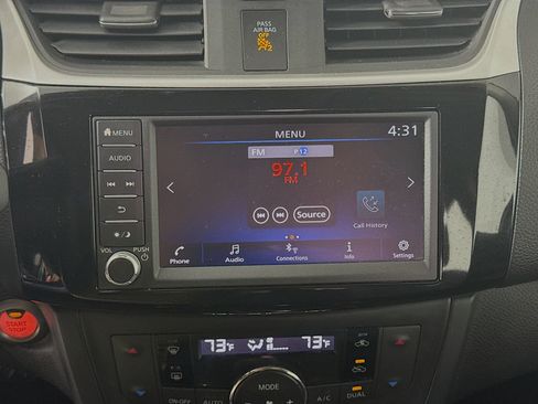 Used 2019 Nissan Sentra SV FWD image 14